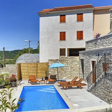 Villa Beram Beram