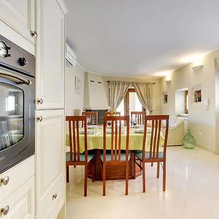 Villa Beram 別荘 Beram