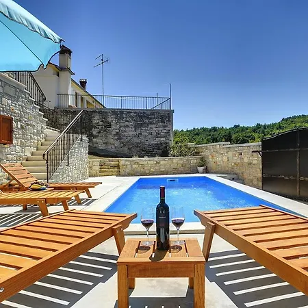 Villa Beram