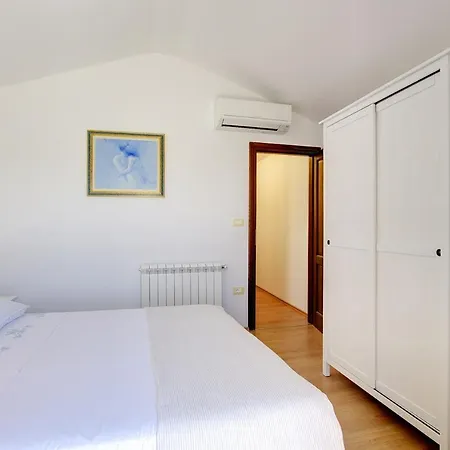 Villa Beram Beram