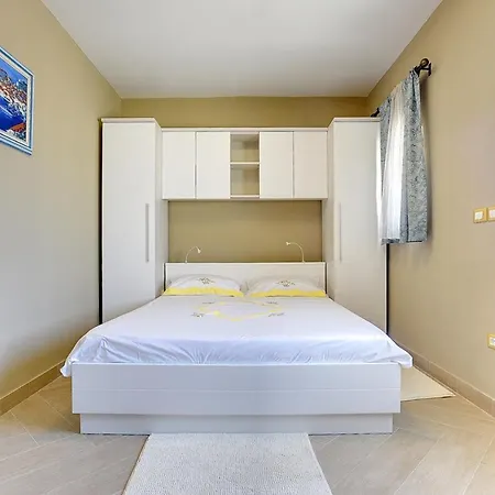 בית נופש Villa Beram *