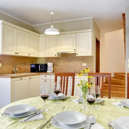 Villa Beram בית נופש *